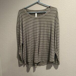 Athleta Women's Long Sleeve Black and White Striped 1X